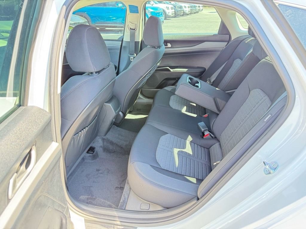 New 2026 Kia K5 LXS image 11