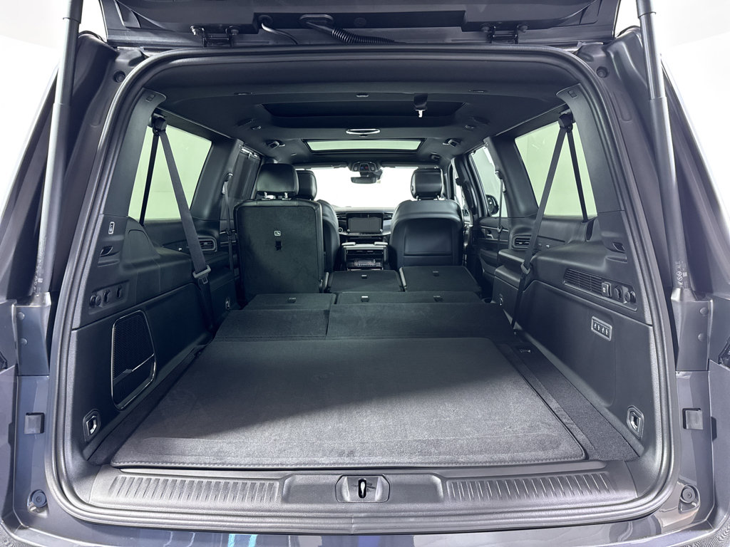 New 2026 Jeep Grand Wagoneer L Limited AWD/4WD image 10