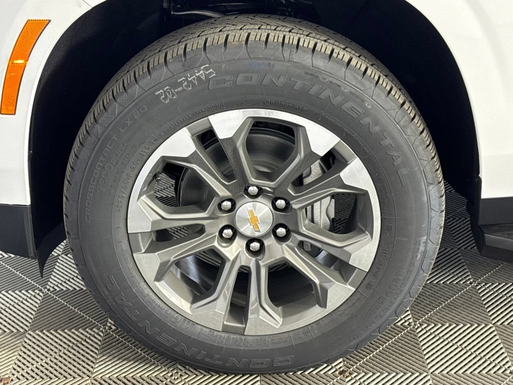 New 2026 Chevrolet Suburban LT w/ Comfort Package AWD/4WD image 41