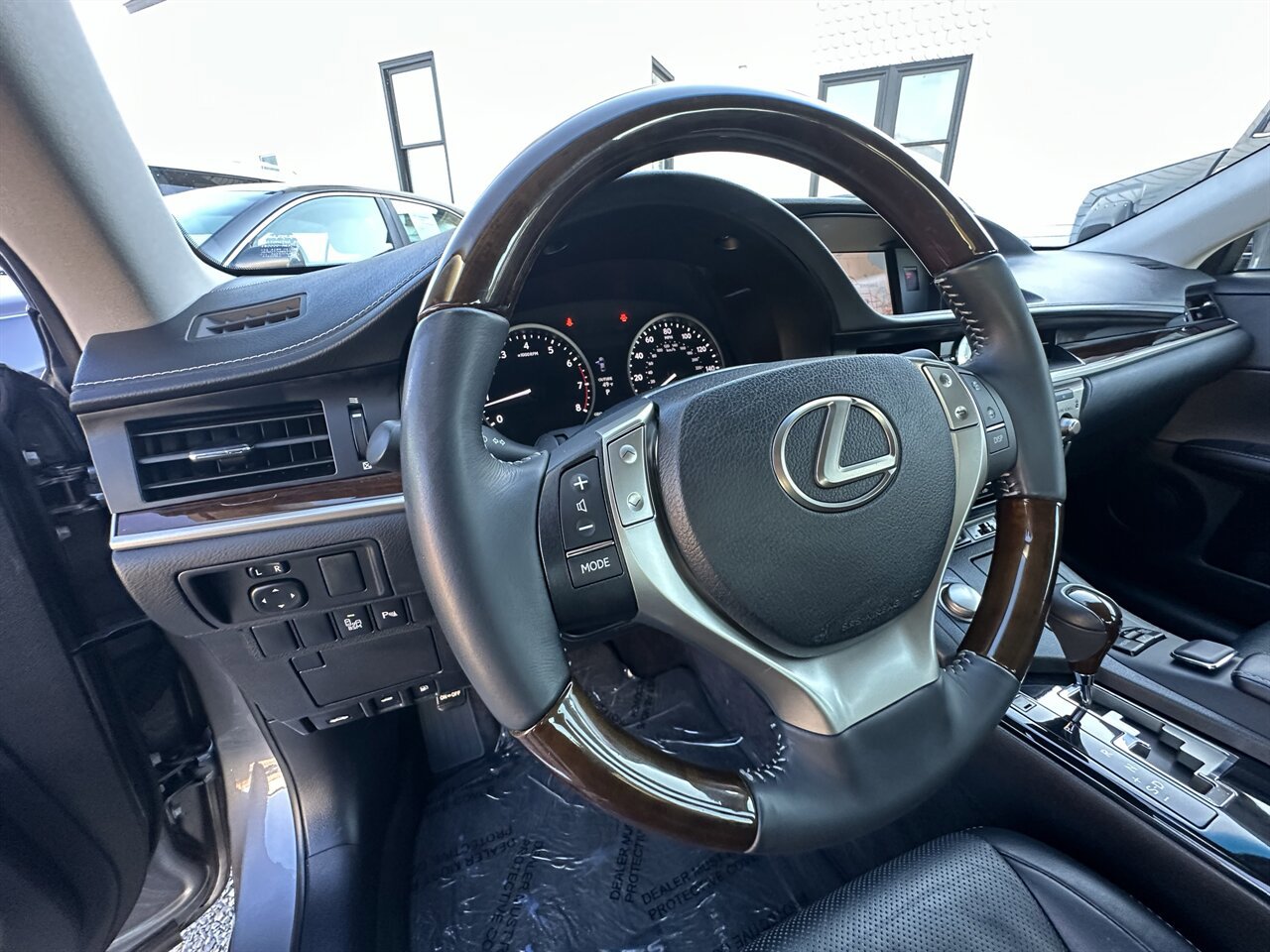 Used 2013 Lexus ES 350 w/ Luxury Pkg FWD image 35