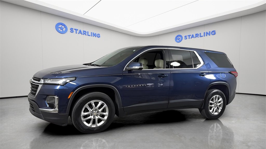 Used 2023 Chevrolet Traverse LS w/ Safety Package image 9