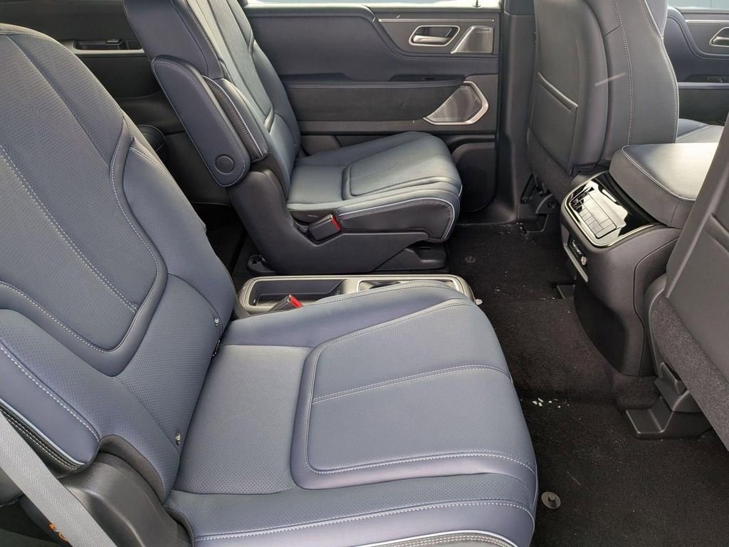 New 2026 INFINITI QX80 4WD w/ Sport Exterior Package image 31