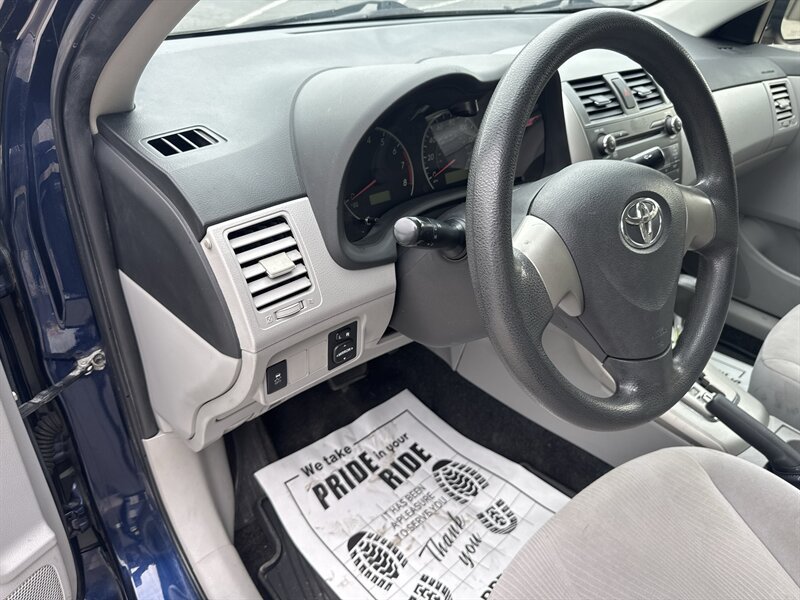 Used 2011 Toyota Corolla LE FWD image 22