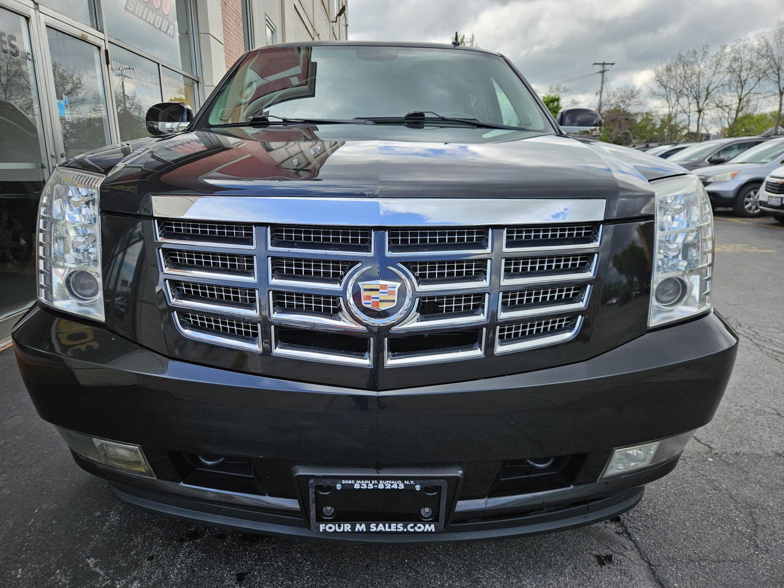 Used 2013 Cadillac Escalade ESV Luxury AWD/4WD image 7