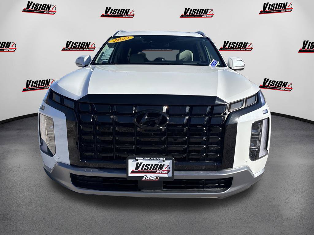 Used 2023 Hyundai Palisade Limited AWD/4WD image 2