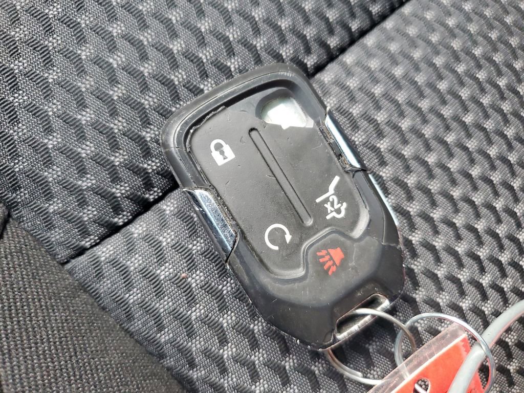 Used 2020 GMC Acadia SLE w/ Driver Convenience Package FWD image 26