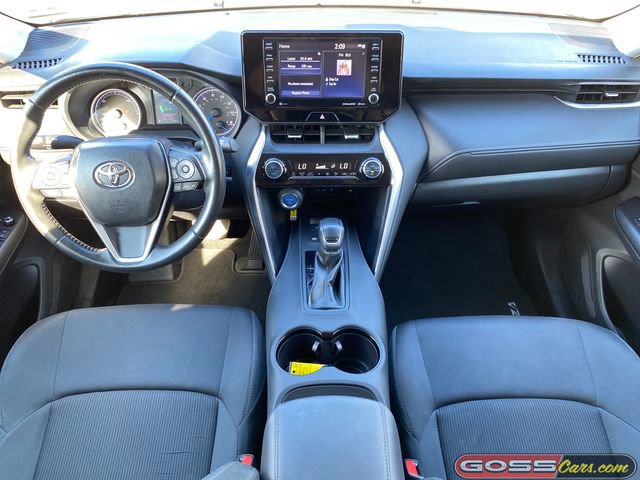 Used 2022 Toyota Venza LE image 9