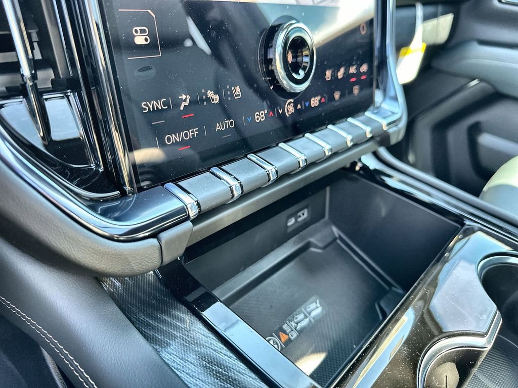New 2026 GMC Yukon XL AT4 w/ AT4 Premium Plus Package AWD/4WD image 27