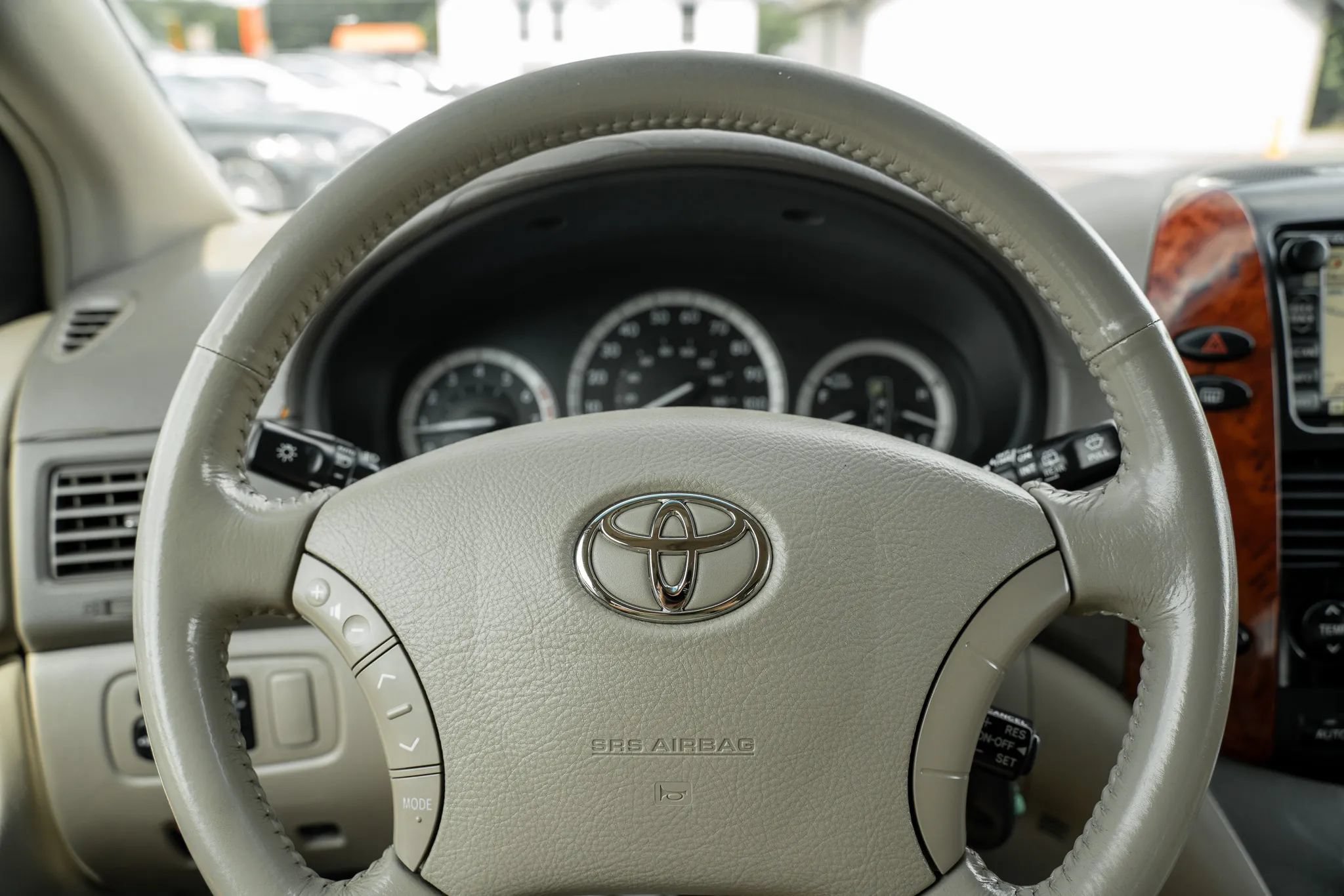 Used 2004 Toyota Sienna XLE FWD image 20