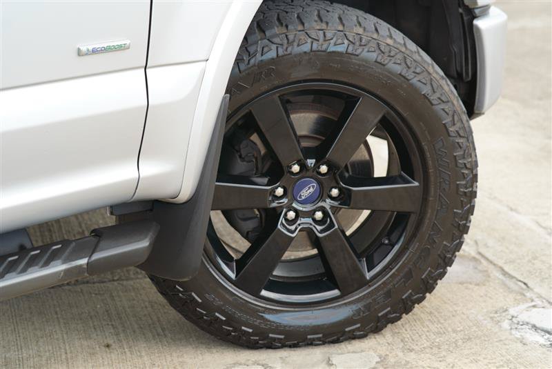 Used 2017 Ford F150 XLT w/ Equipment Group 302A Luxury AWD/4WD image 17