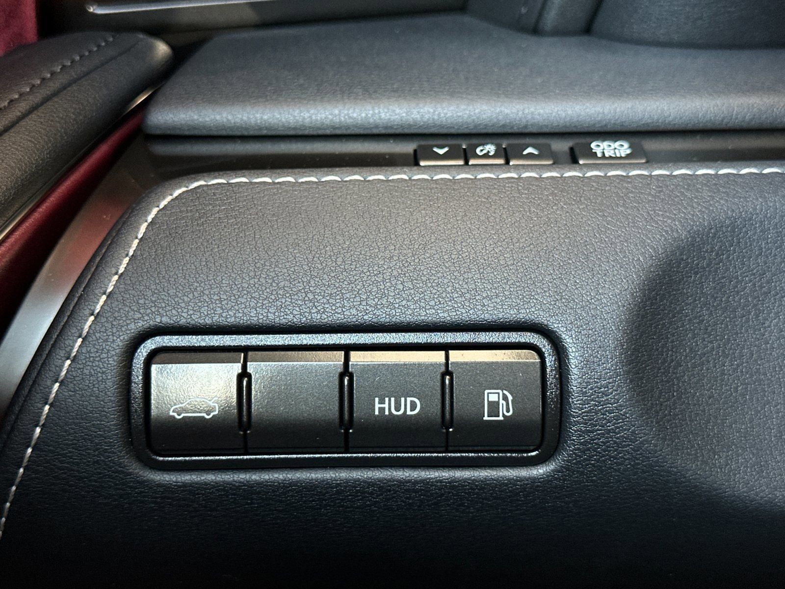 Used 2019 Lexus LC 500 Coupe w/ Performance Package RWD image 29