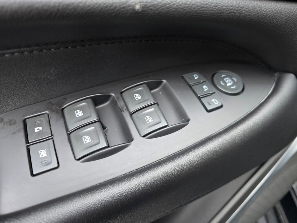 Used 2019 Cadillac Escalade Luxury image 28