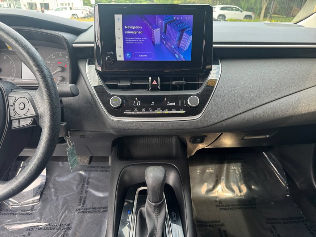 Used 2023 Toyota Corolla LE FWD image 11