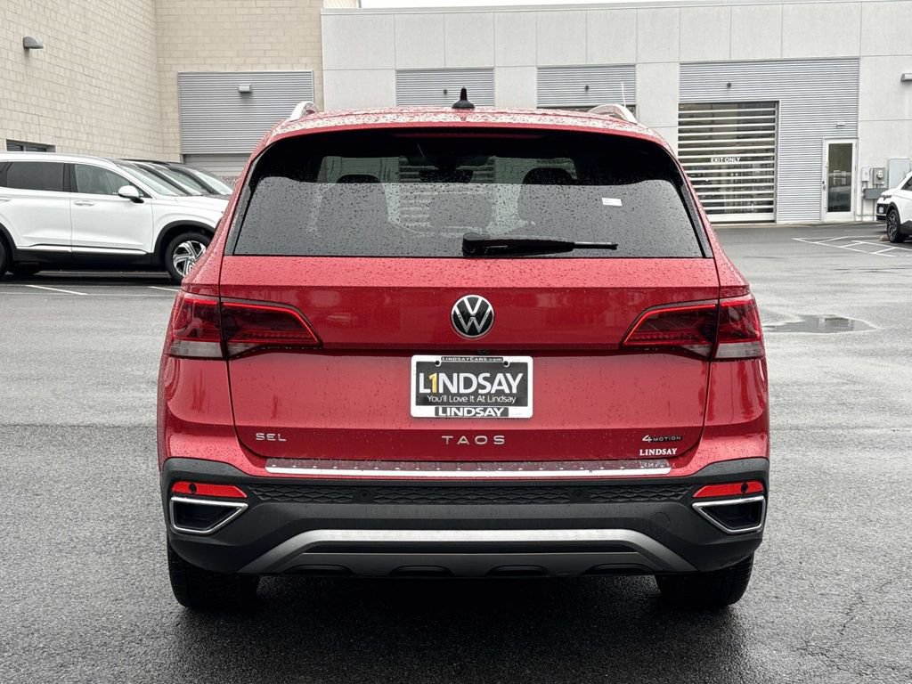 Used 2023 Volkswagen Taos SEL AWD/4WD image 4