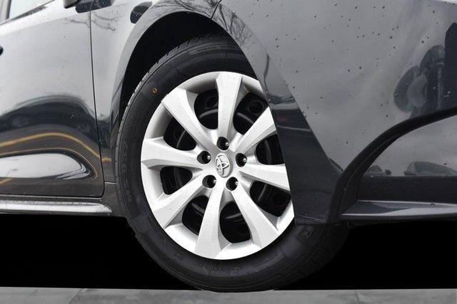 Used 2024 Toyota Corolla LE image 3