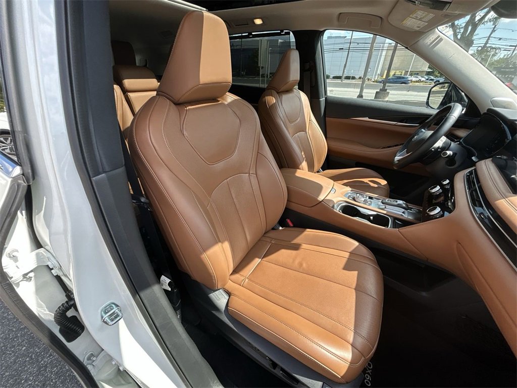 Certified 2022 INFINITI QX60 Sensory w/ Cargo Package image 26