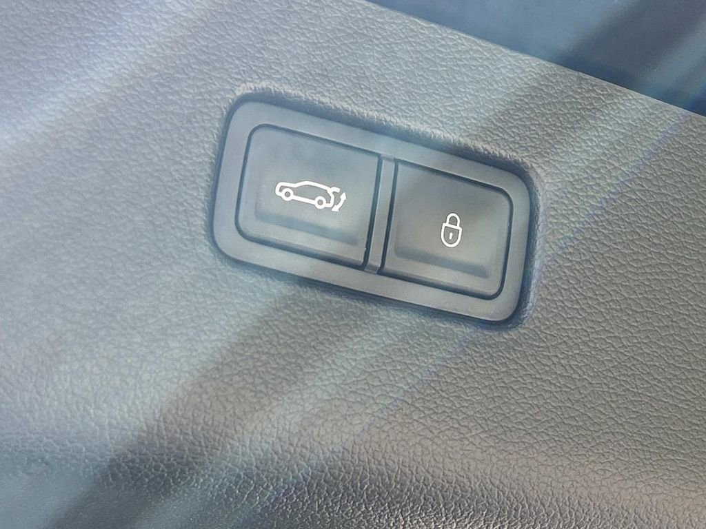 Used 2024 Genesis GV80 3.5T AWD/4WD image 14