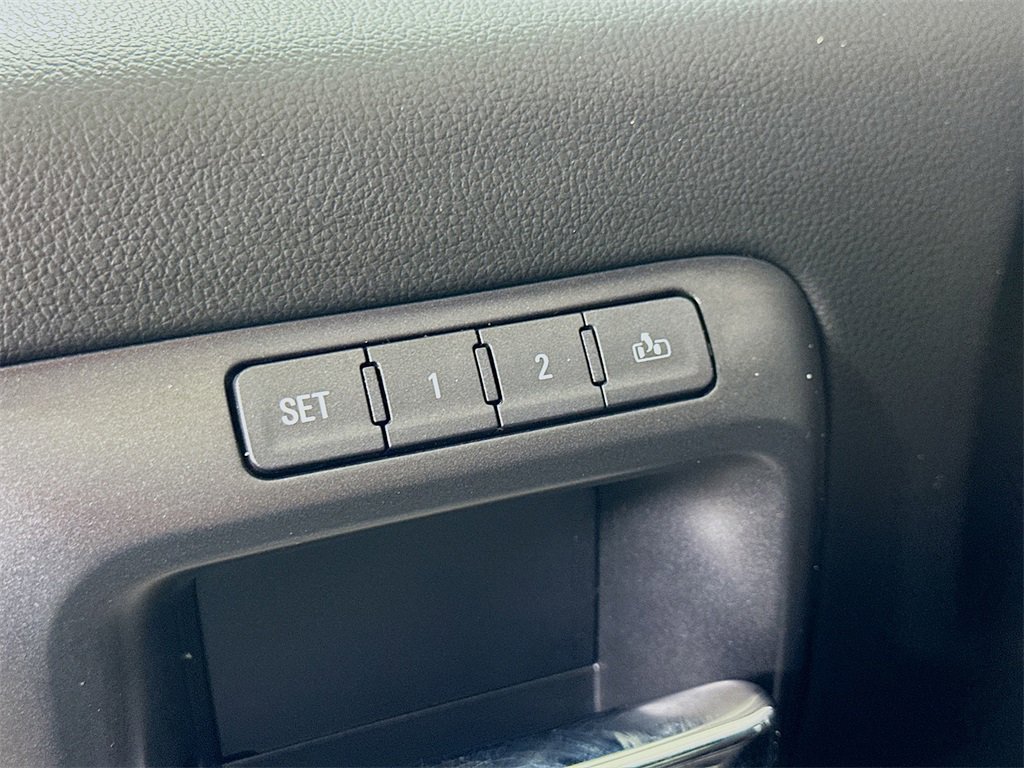 Used 2018 GMC Sierra 1500 SLT w/ SLT Premium Package image 21