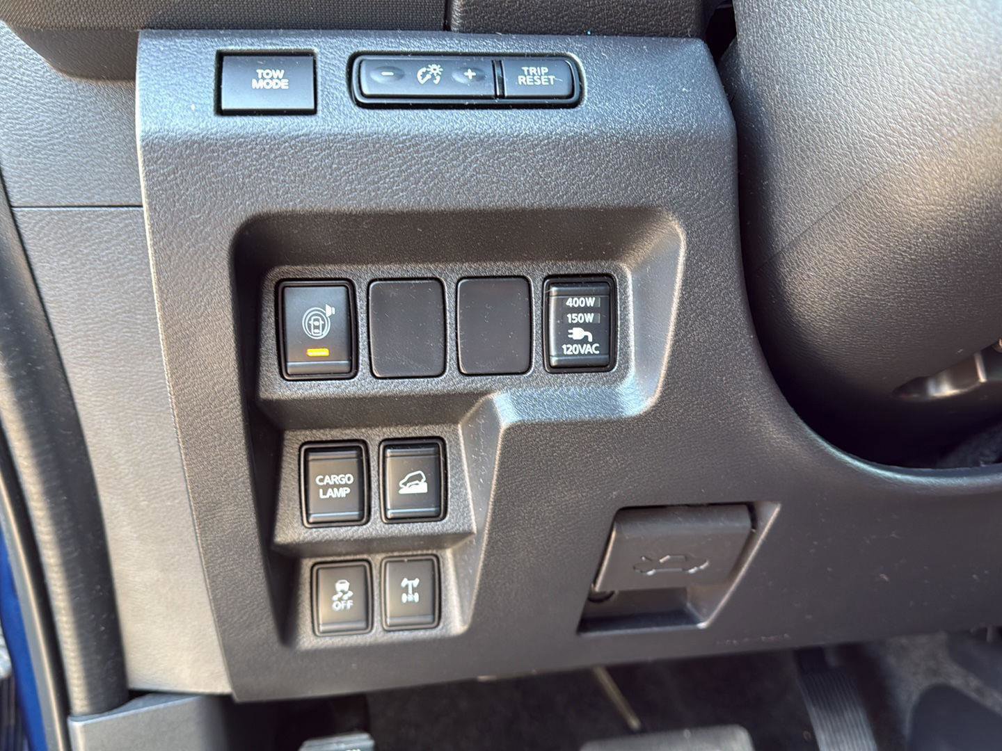 Used 2022 Nissan Frontier PRO-4X image 24