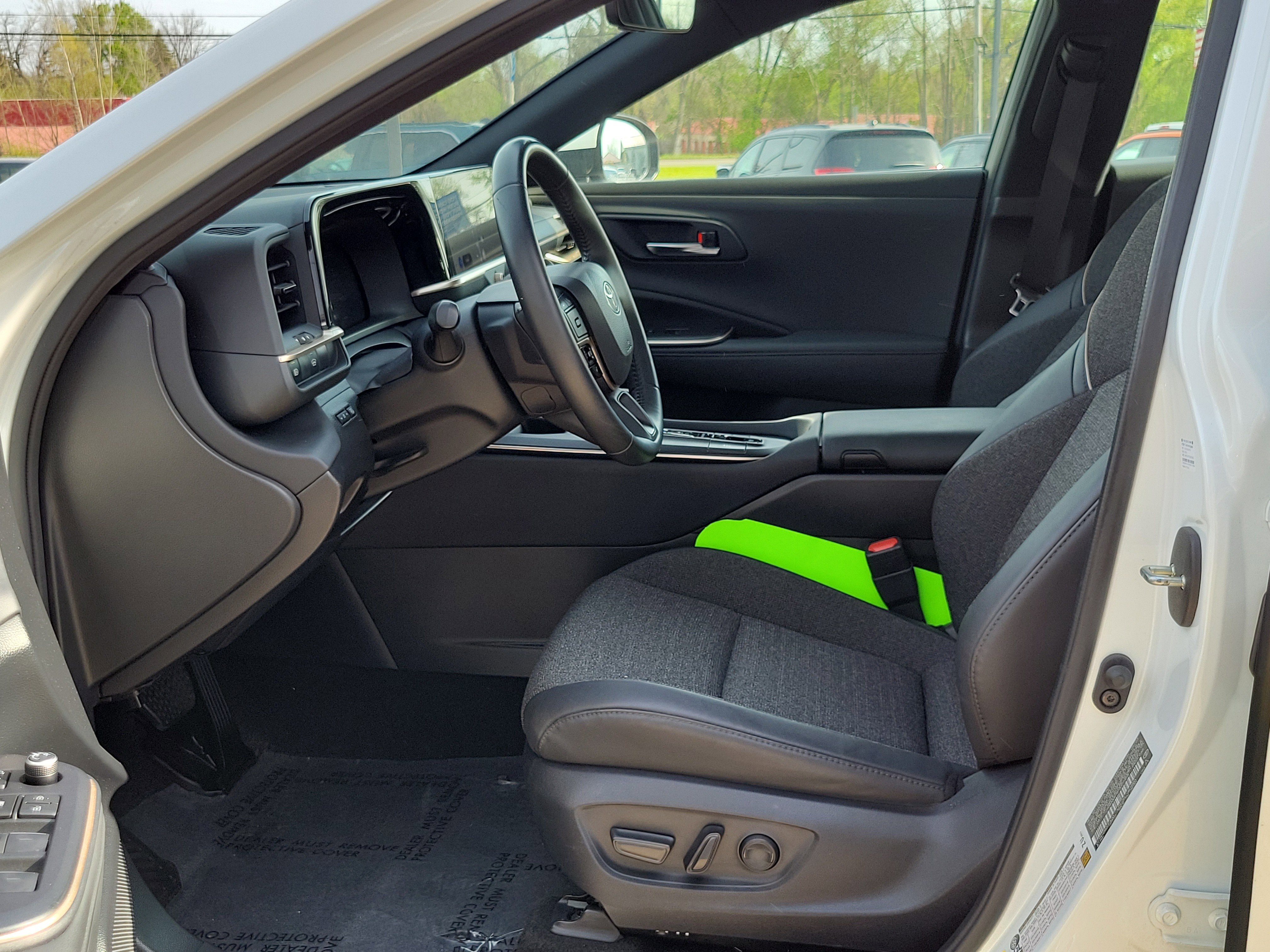 Used 2023 Toyota Crown AWD/4WD image 8