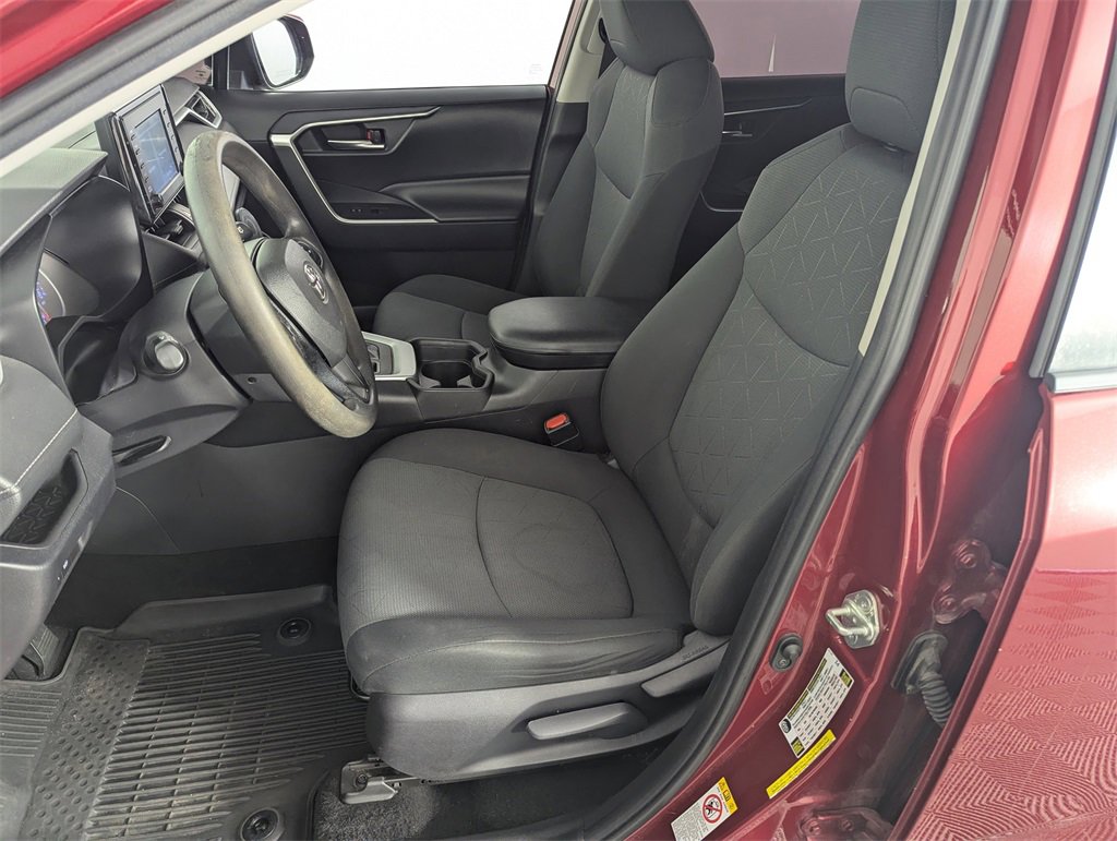 Used 2019 Toyota RAV4 XLE image 12
