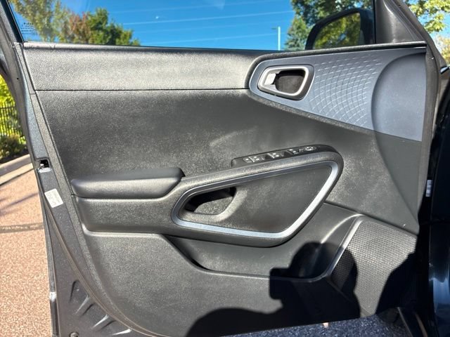 Used 2023 Kia Soul EX FWD image 15