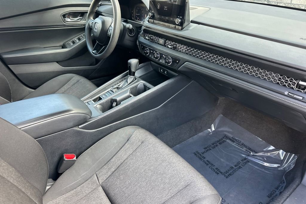 Used 2024 Honda Accord EX image 16