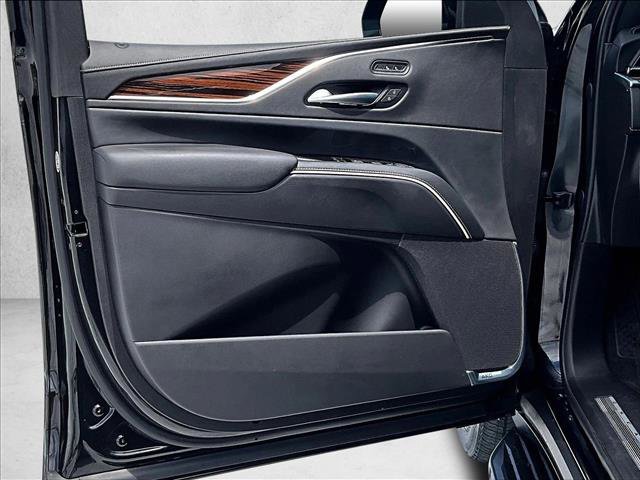 Certified 2023 Cadillac Escalade Luxury RWD image 18