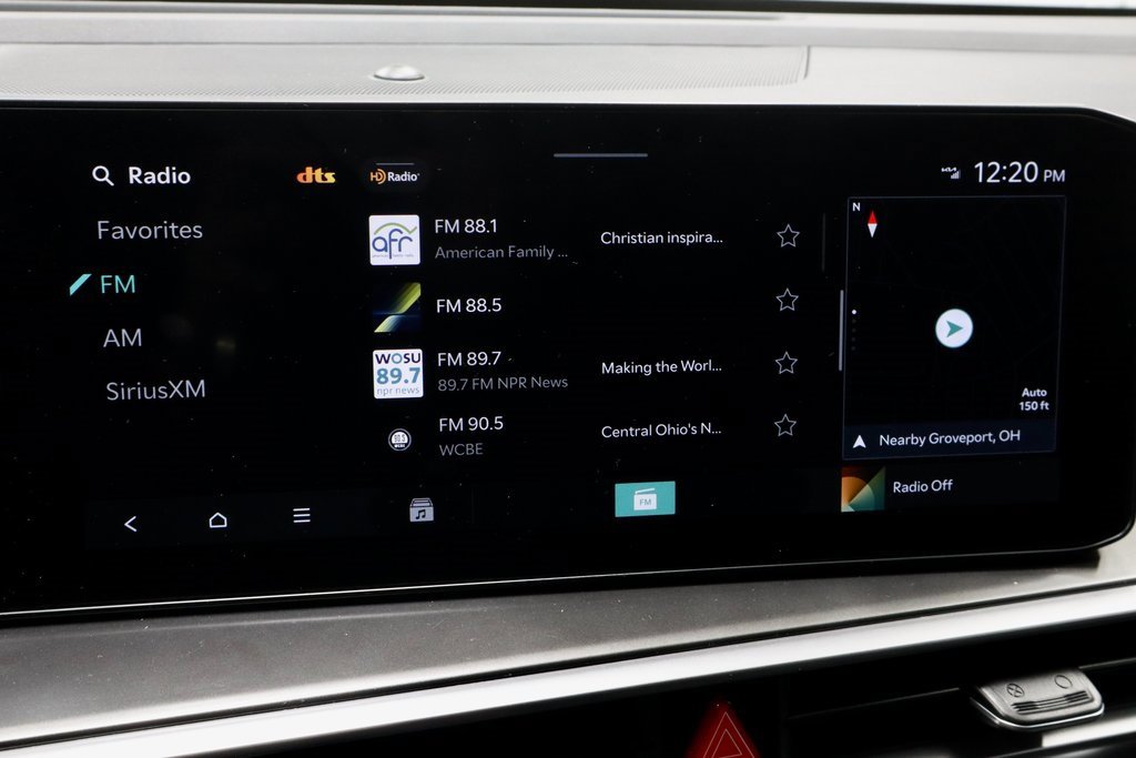 Used 2024 Kia Sorento S image 4