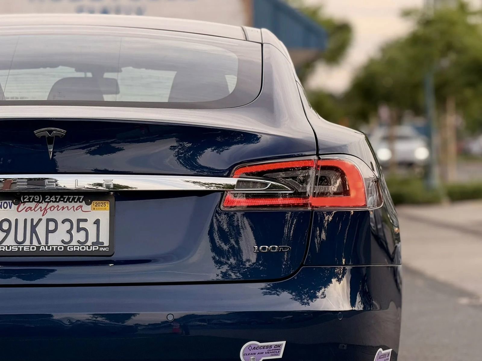 Used 2018 Tesla Model S 100D image 10