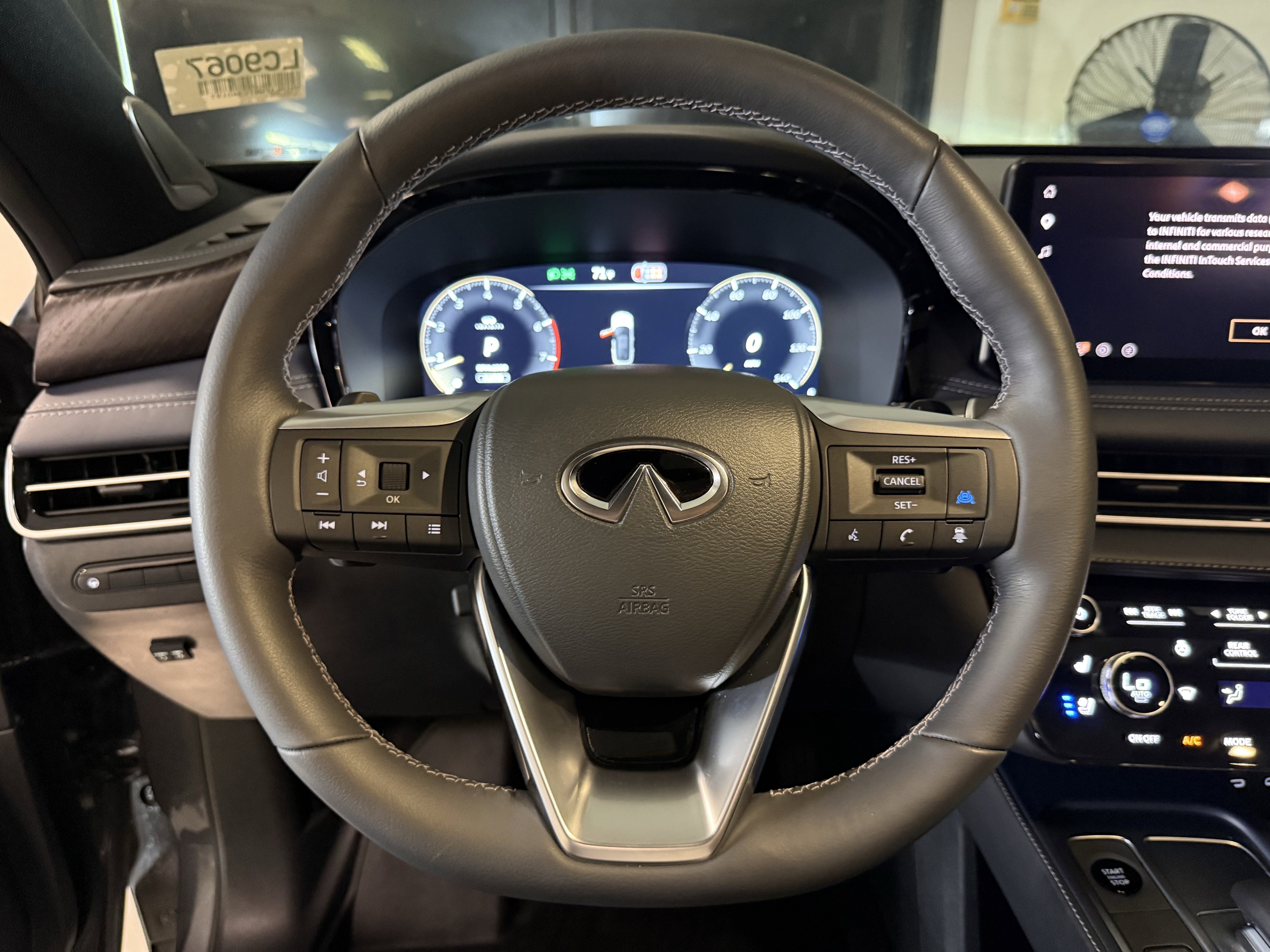 Certified 2026 INFINITI QX60 Sport w/ Dark Cargo Package AWD/4WD image 17