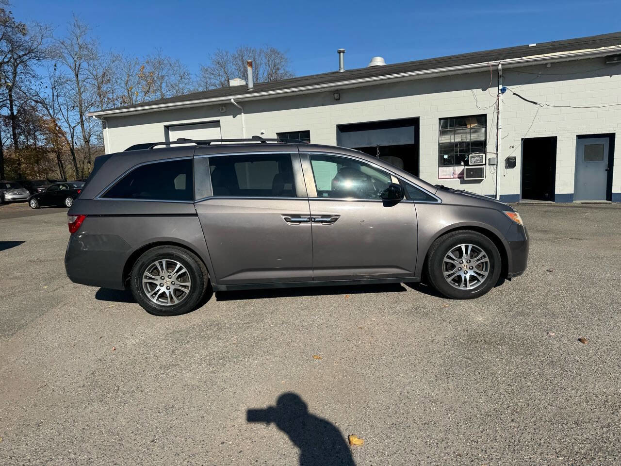 Used 2011 Honda Odyssey EX image 9