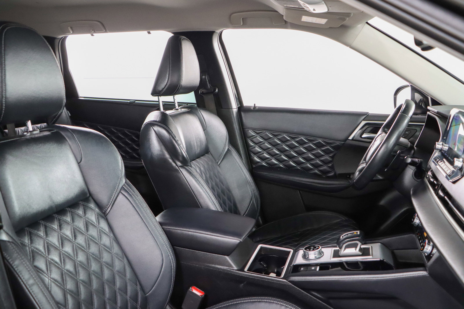 Used 2023 Mitsubishi Outlander SEL image 26