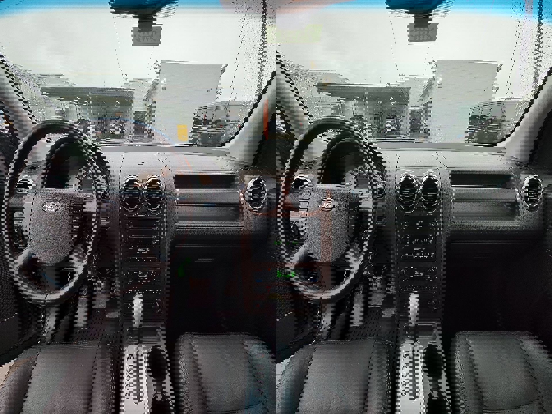 Used 2005 Ford Freestyle Limited image 26