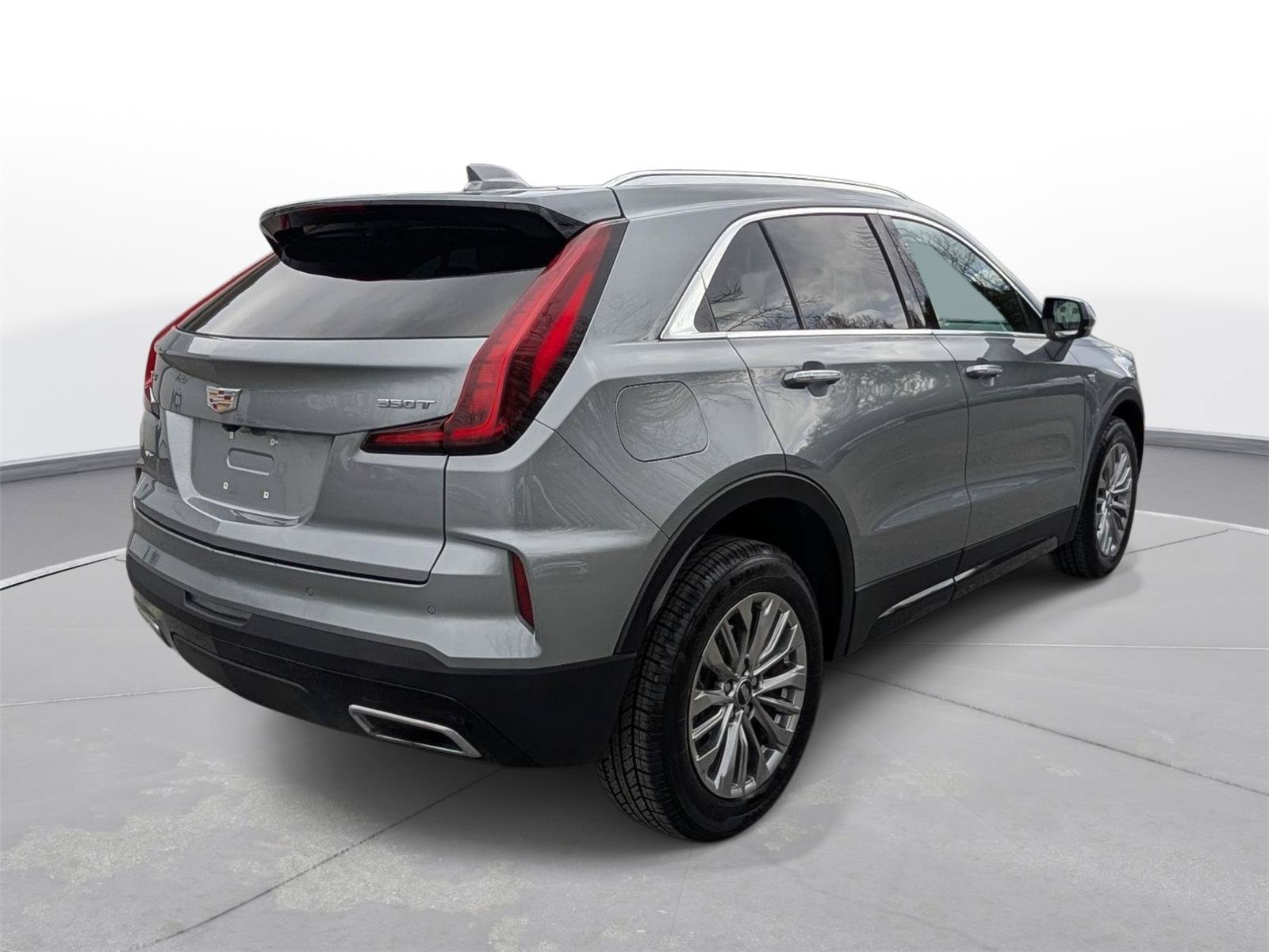 Certified 2024 Cadillac XT4 Premium Luxury AWD/4WD image 5