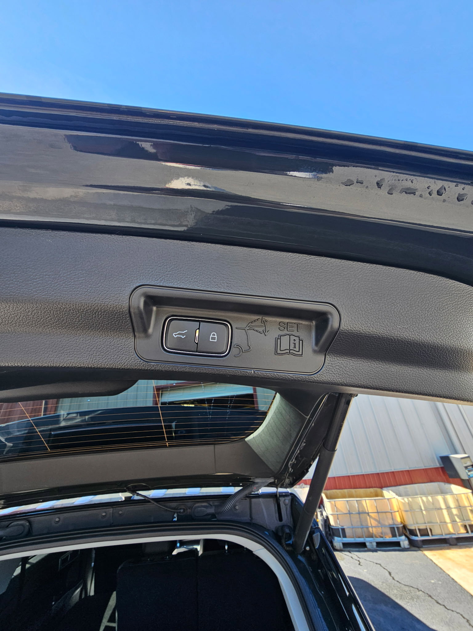 Used 2022 Ford Explorer XLT w/ Equipment Group 202A image 13