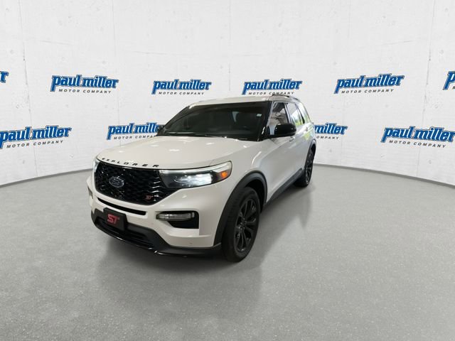 Certified 2020 Ford Explorer ST w/ Premium Technology Package AWD/4WD image 4