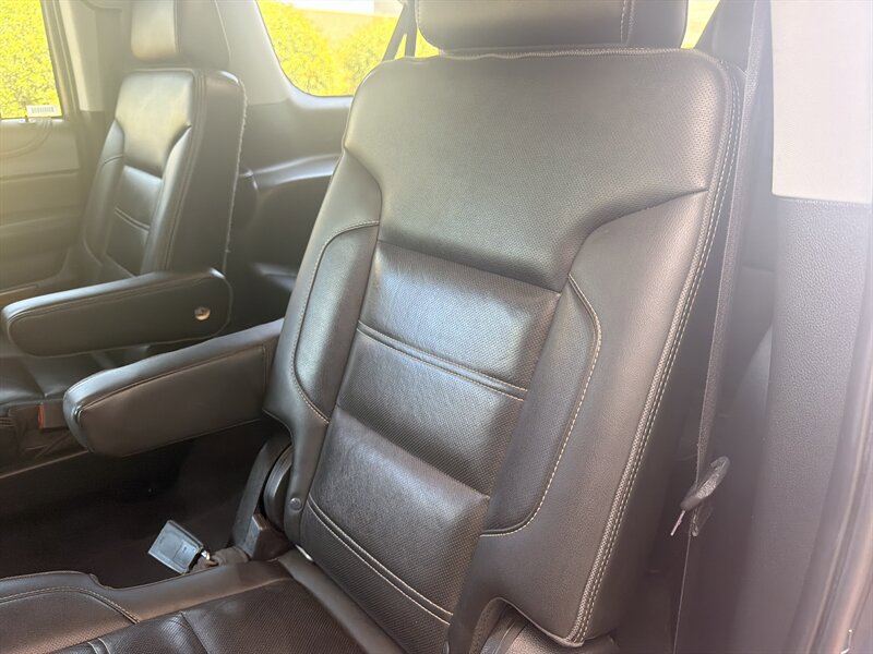 Used 2019 GMC Yukon XL Denali AWD/4WD image 47