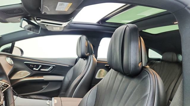 Used 2022 Mercedes-Benz EQS 450+ Sedan image 32