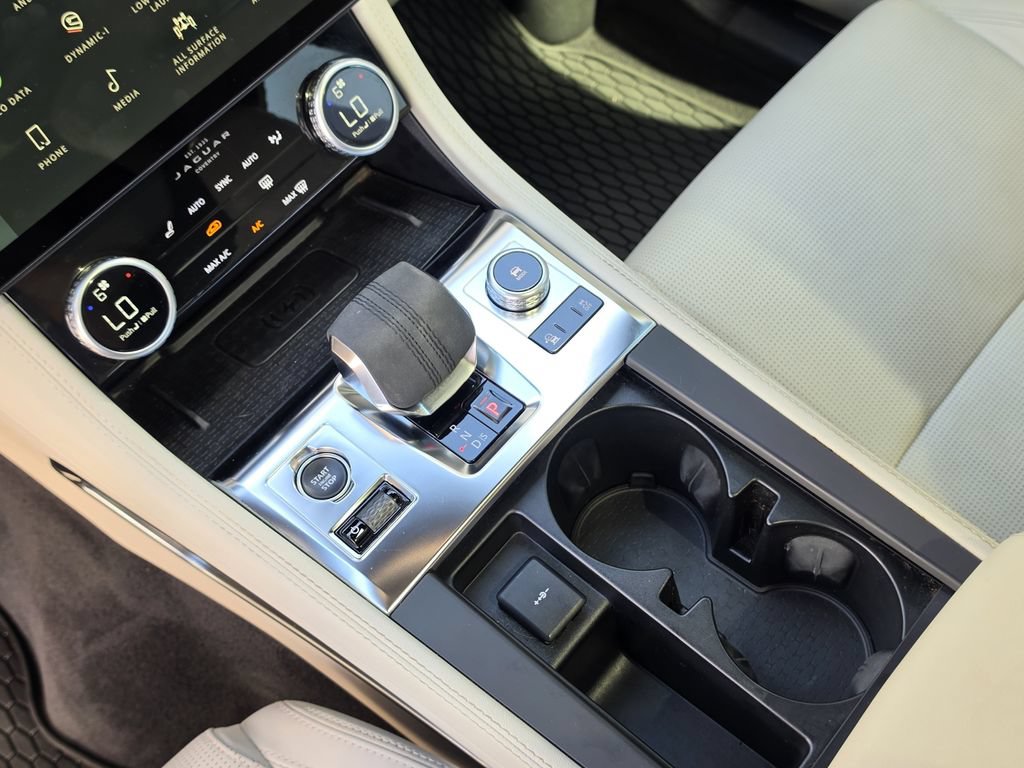 Used 2024 Jaguar F-PACE R-Dynamic S AWD/4WD image 26