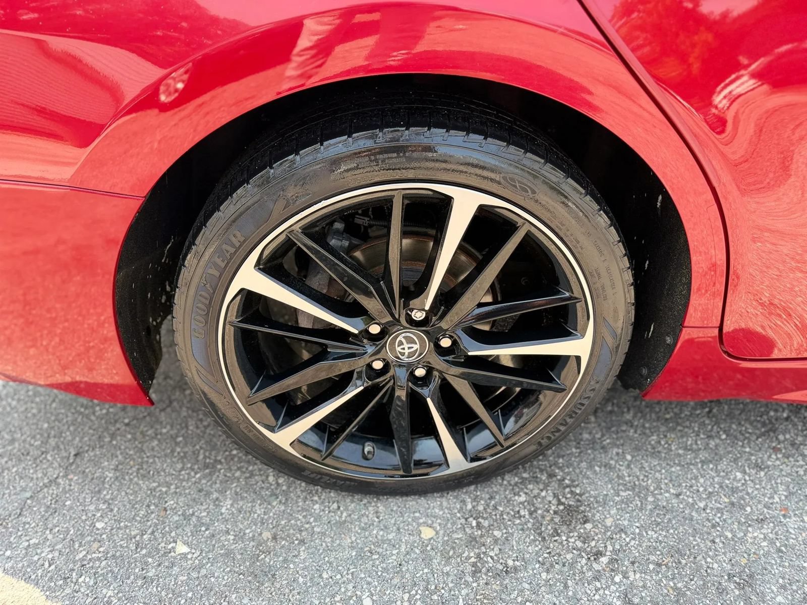 Used 2019 Toyota Camry XSE w/ Driver Assist Package FWD image 9