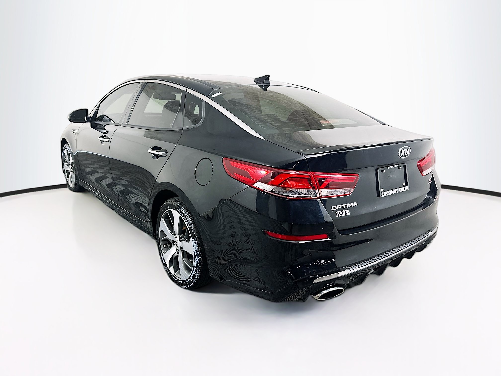 Used 2019 Kia Optima S w/ S Panoramic Sunroof Package FWD image 5