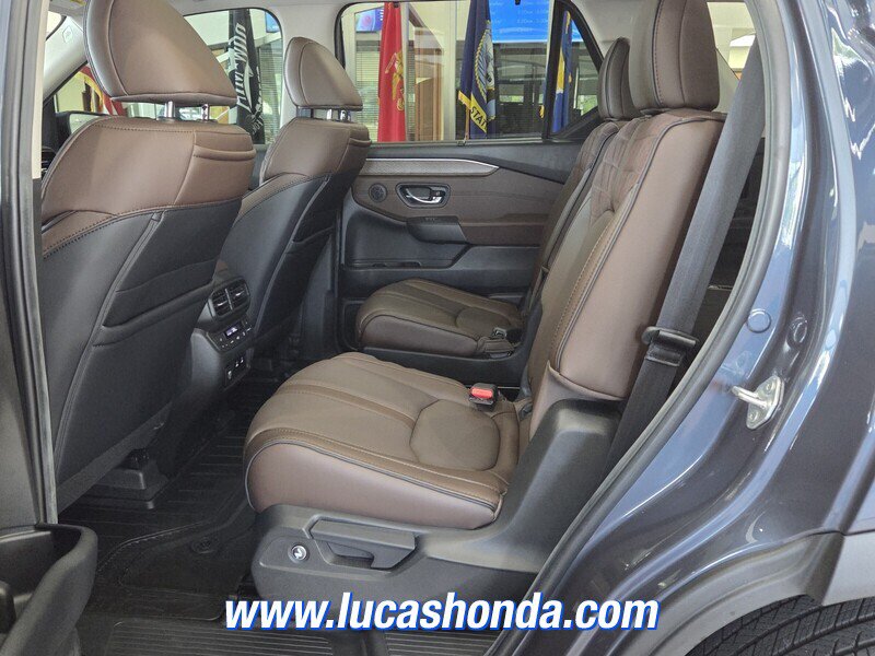 Used 2026 Honda Pilot Elite image 8