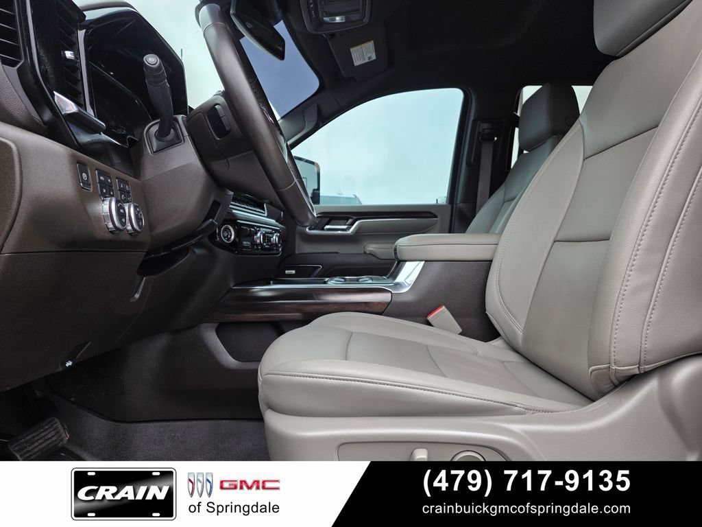 Used 2024 GMC Sierra 2500 SLT w/ SLT Convenience Package AWD/4WD image 9