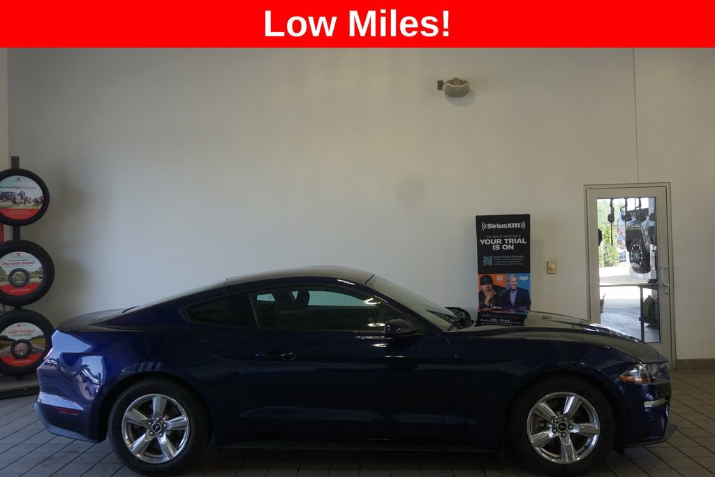 Used 2018 Ford Mustang Coupe RWD image 2