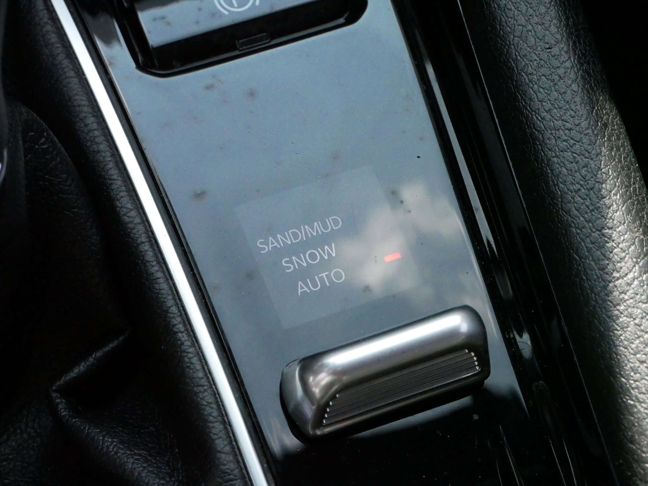 Used 2024 Jeep Compass Limited image 28