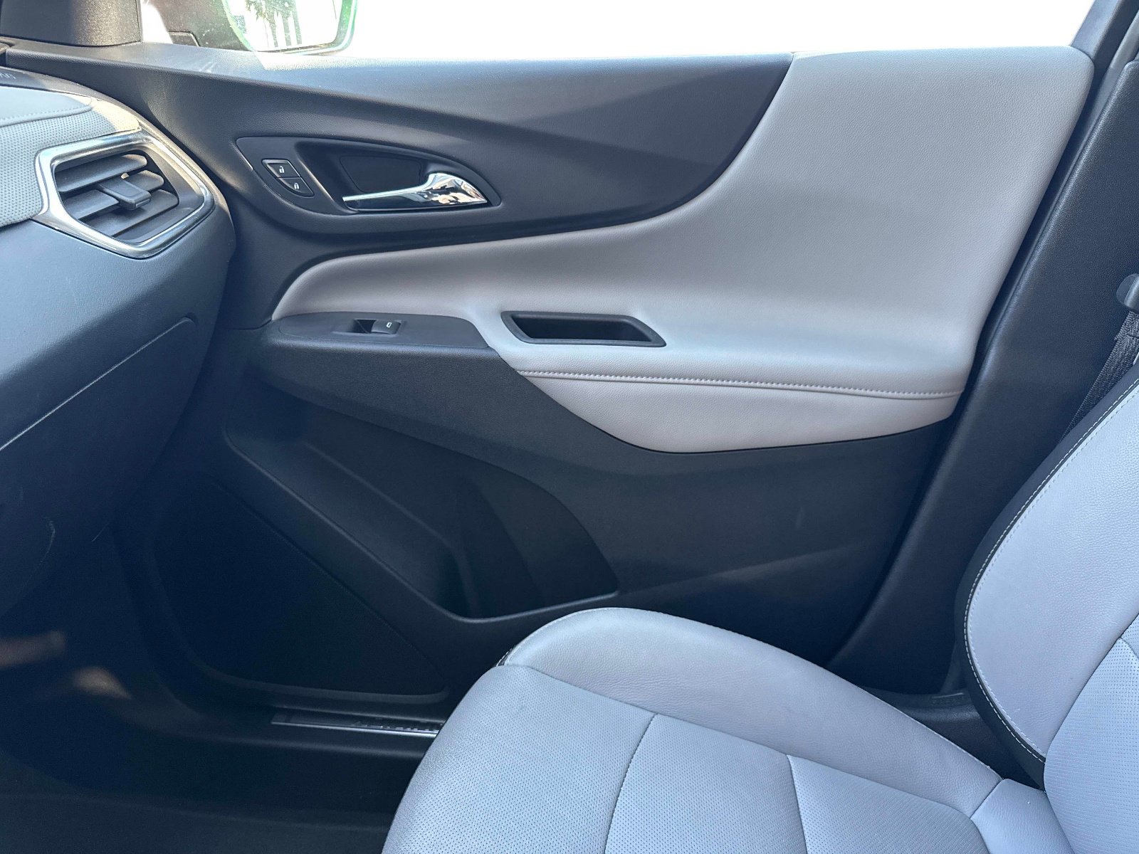 Used 2019 Chevrolet Equinox Premier AWD/4WD image 23
