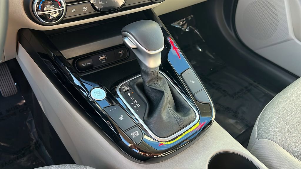 Certified 2025 Kia Soul EX image 13