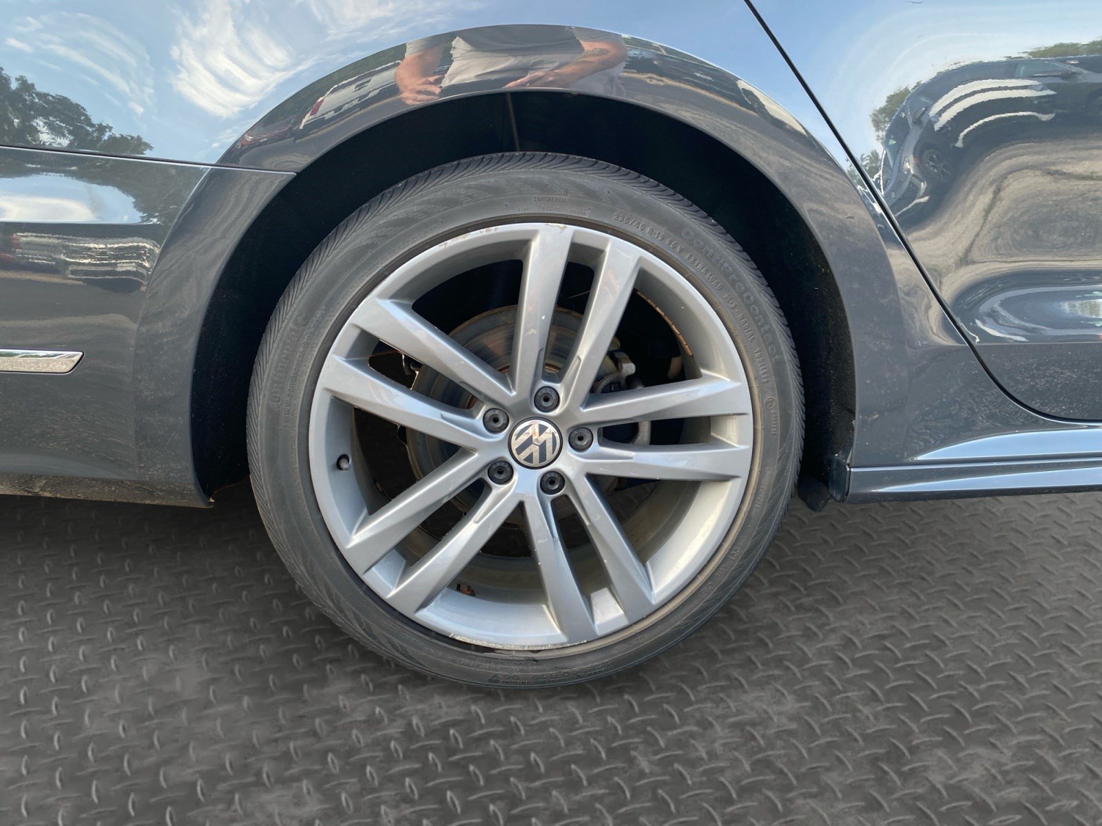 Used 2018 Volkswagen Passat 2.0T R-Line FWD image 32