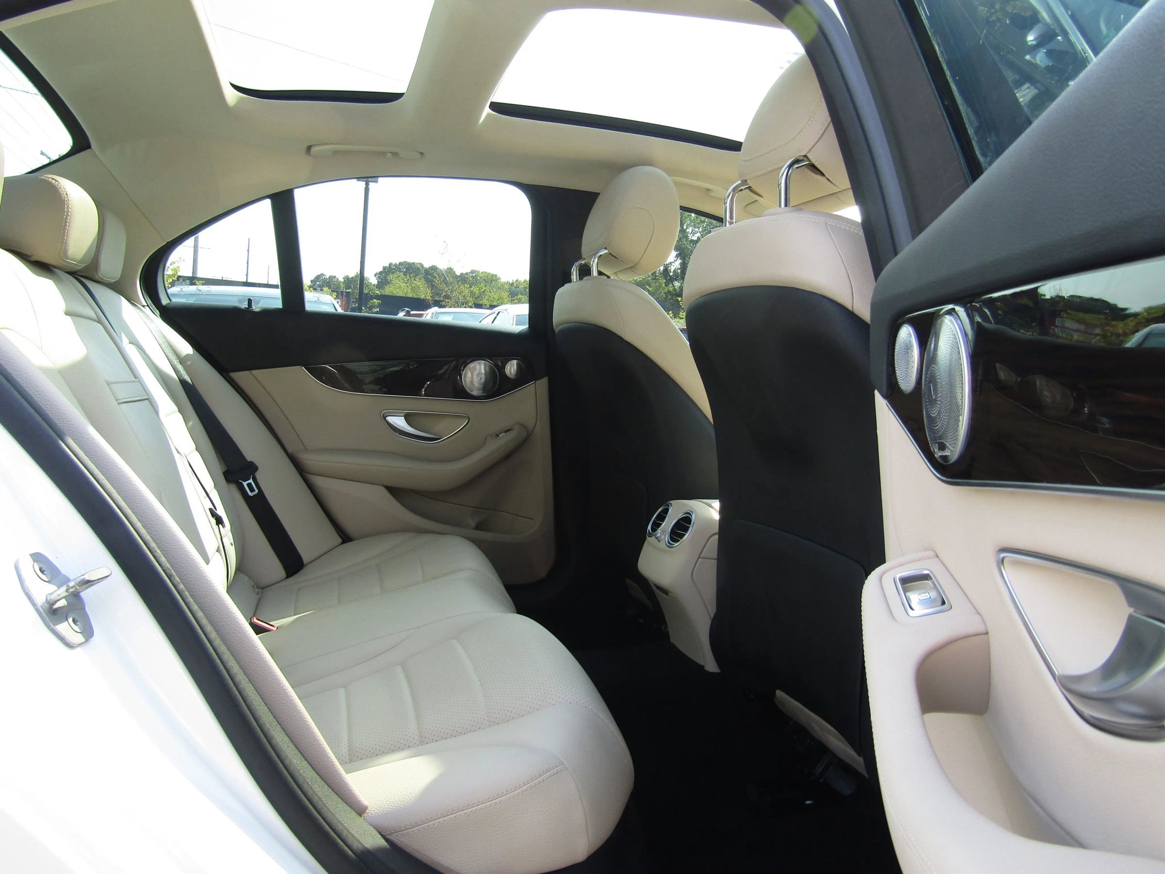 Used 2017 Mercedes-Benz C 300 4MATIC Sedan image 14